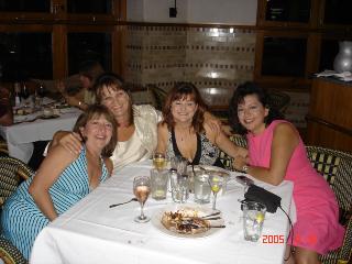 BACHELEROTTE DINNER1.JPG