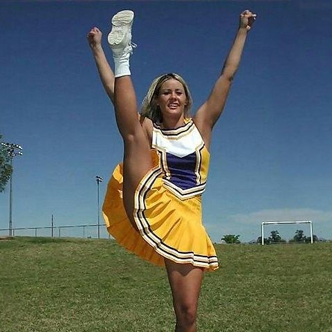 Cheerleader654a.jpg