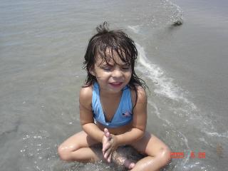 beachlucy6.JPG