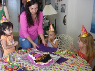 beachbdaycake.JPG